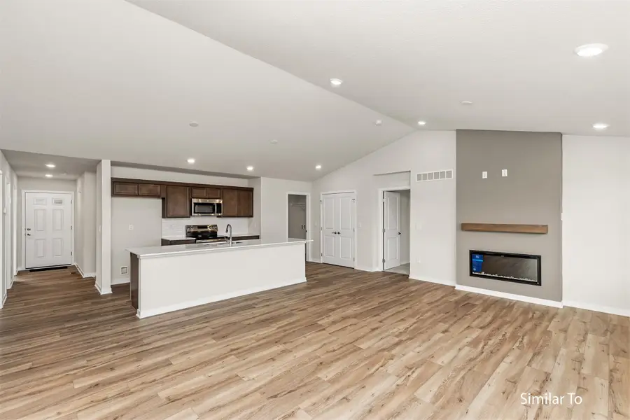 1204 Featherstone Avenue Ne, Bondurant, IA 50035 - Image #2