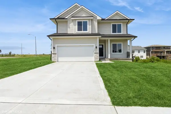 7046 SE 7th Avenue, Pleasant Hill, IA 50327