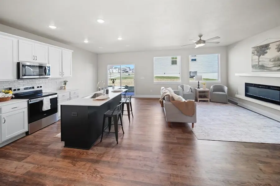 4203 5th Avenue Sw, Altoona, IA 50009 - #3