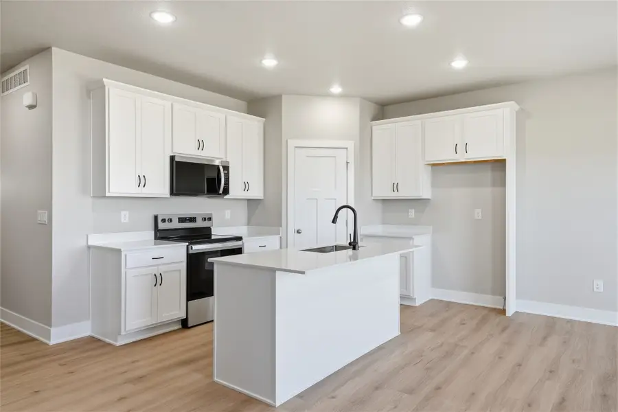 2301 Chan Drive, Adel, IA 50003 - Image #2