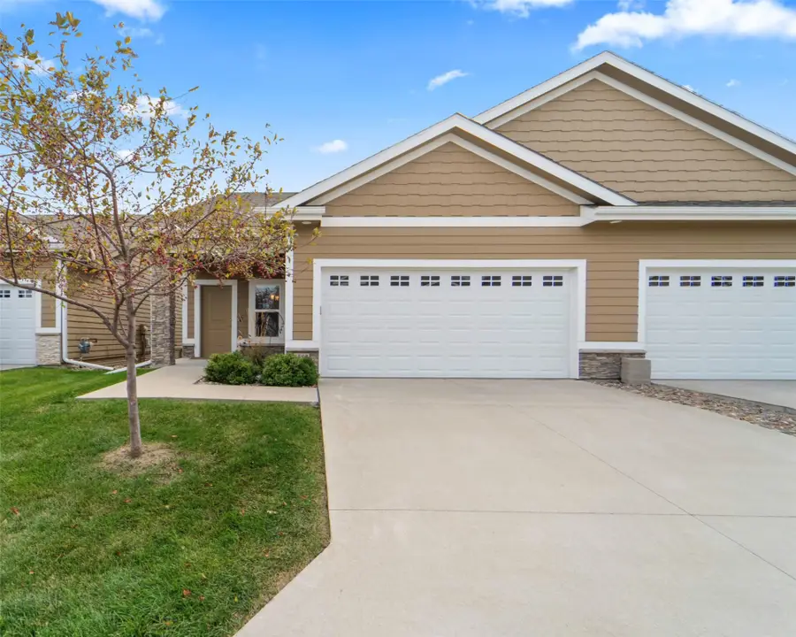 1588 SE Blackthorne Drive, Waukee, IA 50263 - Image #2