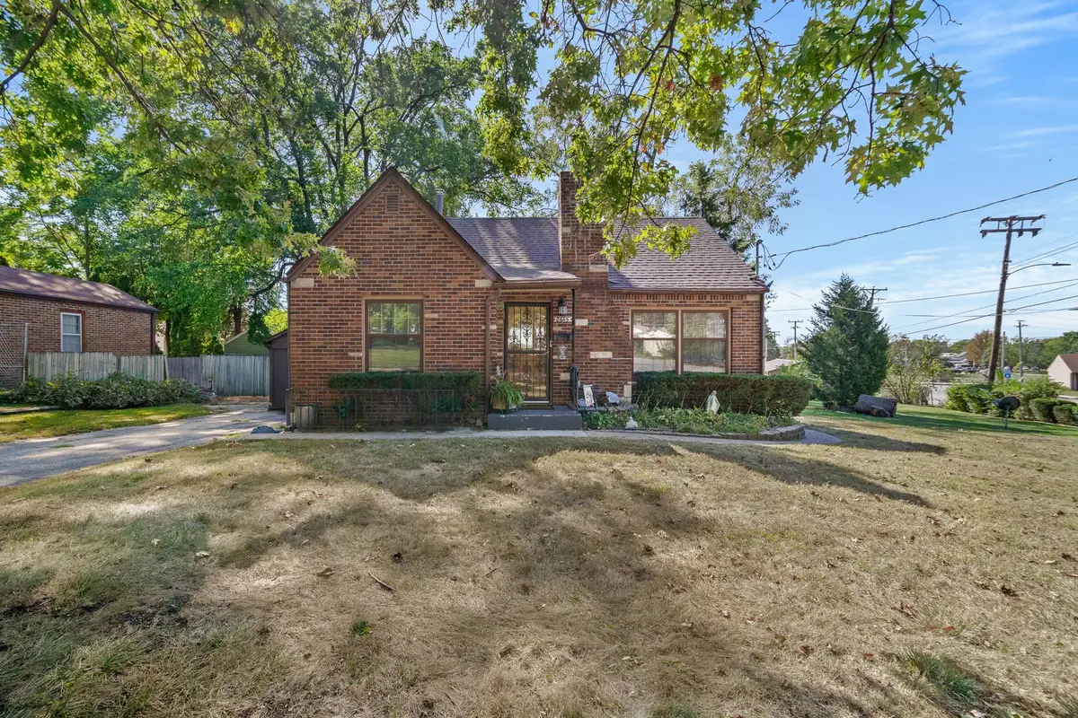 2645 Wisconsin Avenue, Des Moines, IA 50317 - #1