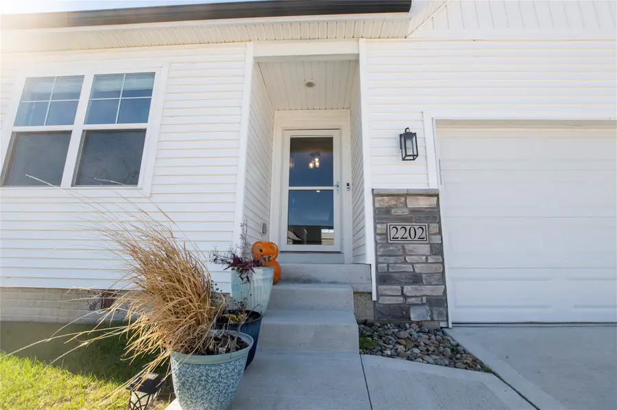 2202 Barry Drive, Adel, IA 50003 - Image #3