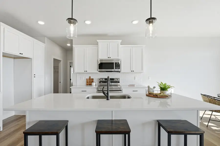 1060 Gray Avenue, Waukee, IA 50263 - Image #2