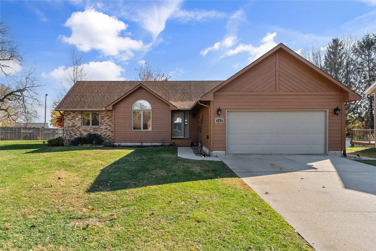 302 Richard Lane, Marshalltown, IA 50158 - Image #1