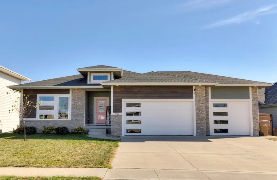 961 Pelican Drive, Polk City, IA 50226 - Image #2