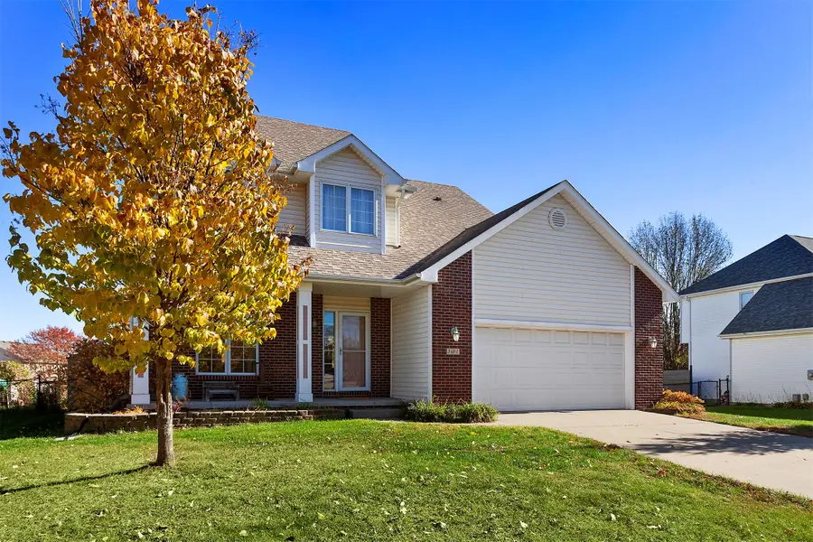 301 NW Seasons Drive, Ankeny, IA 50023 - Image #2
