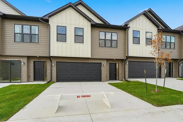 1372 Meadow Rose Place, Waukee, IA 50263