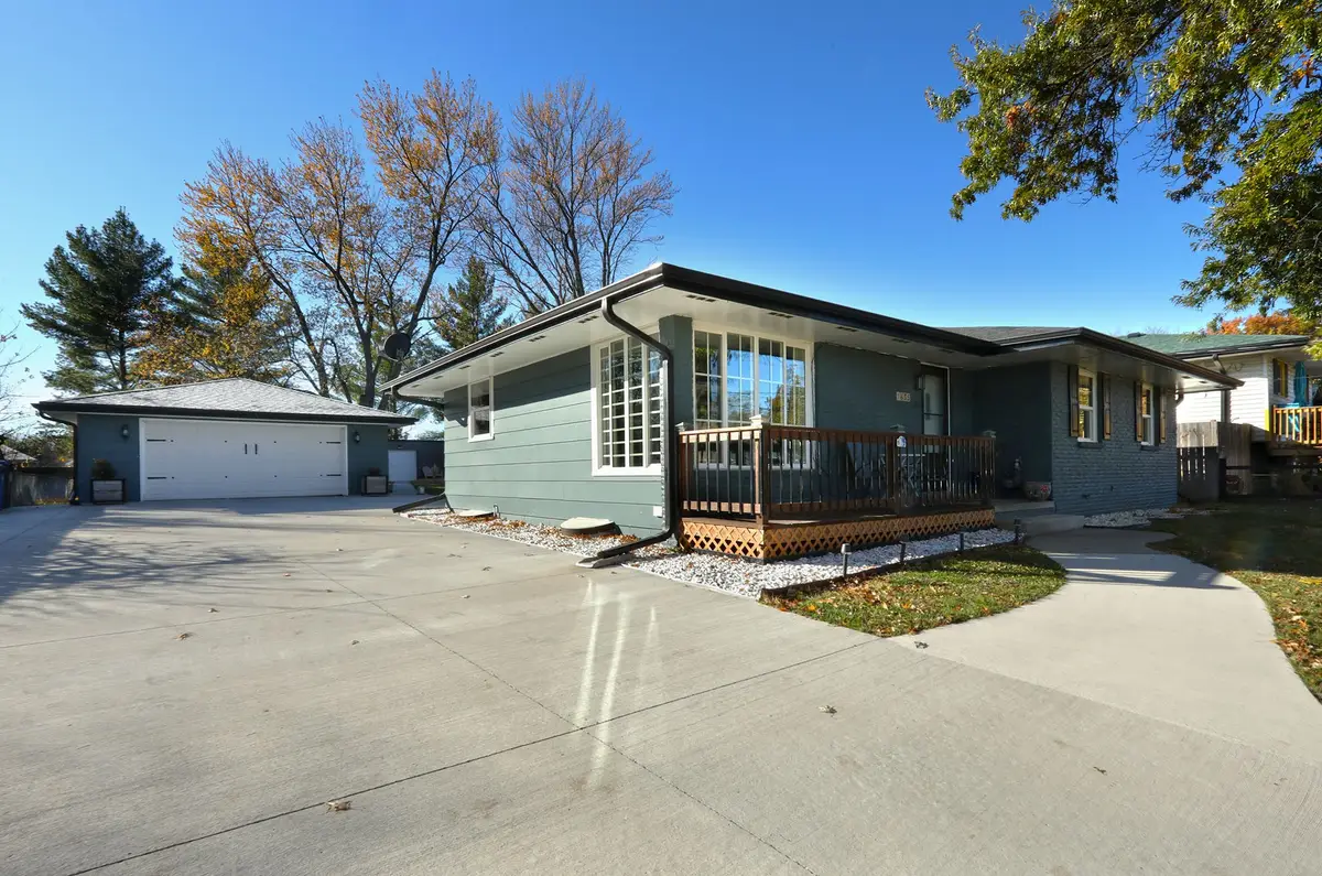 1635 E Virginia Avenue, Des Moines, IA 50320 - #1