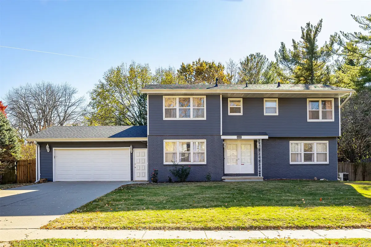 4600 Aspen Drive, West Des Moines, IA 50265 - #1