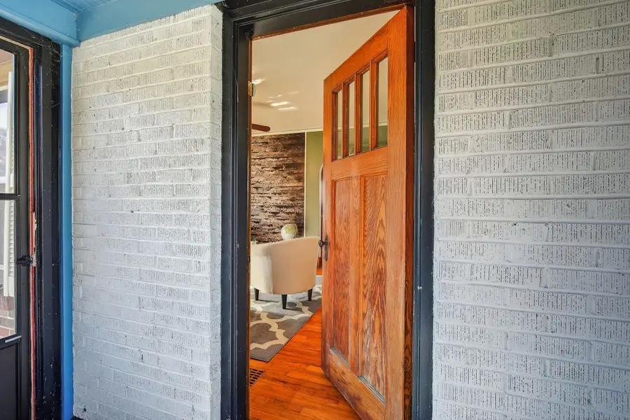 2208 38th Street, Des Moines, IA 50310 - Image #3