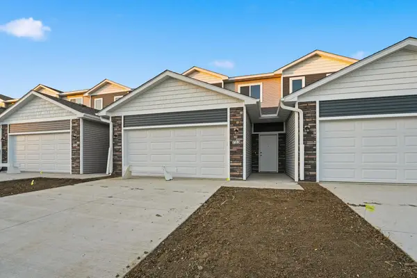 713 Campusside Place, Norwalk, IA 50211