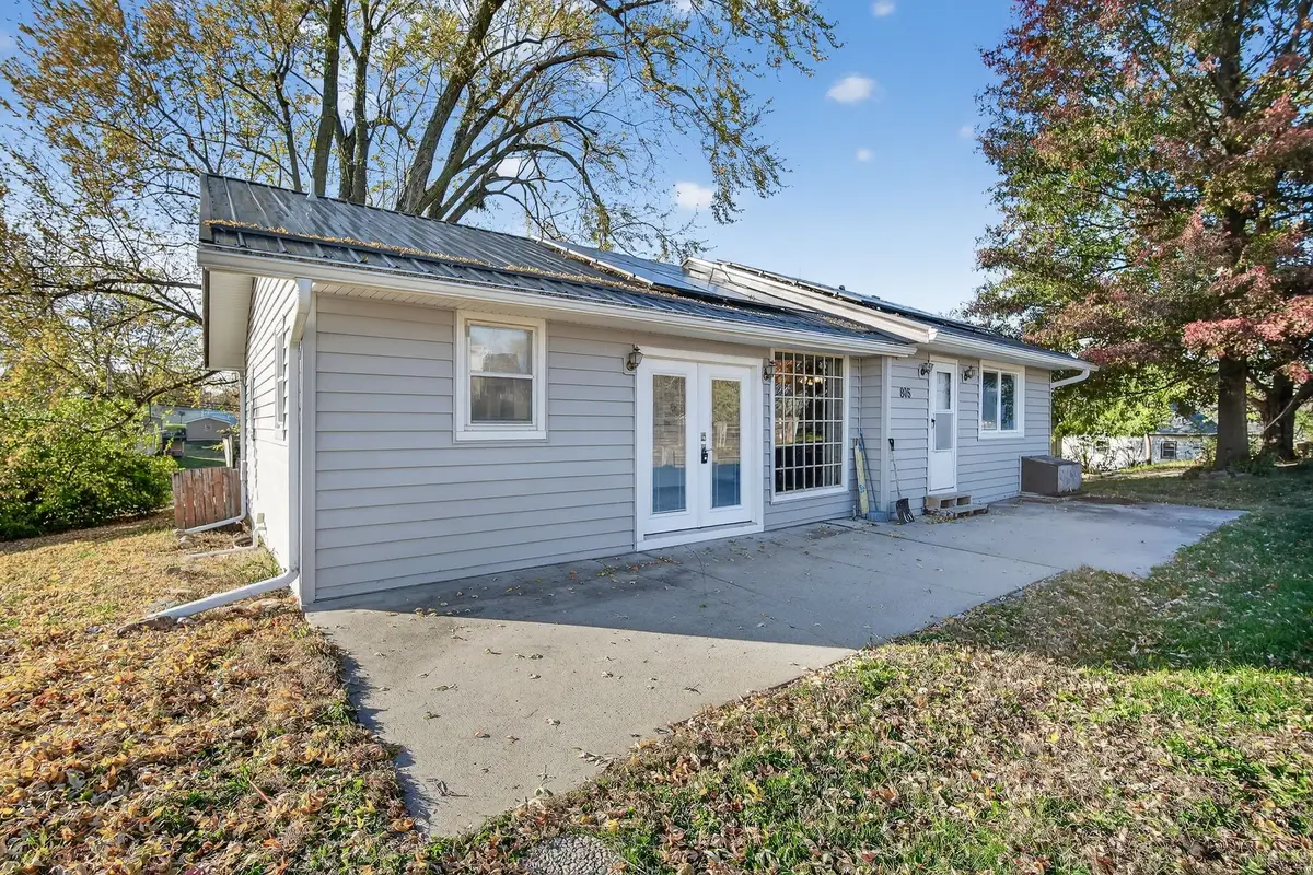 805 N Roche Street, Knoxville, IA 50138 - Image #1