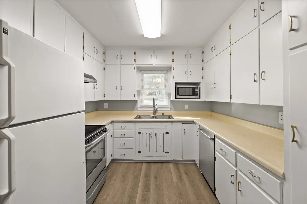 701 10th Street, West Des Moines, IA 50265 - Image #1