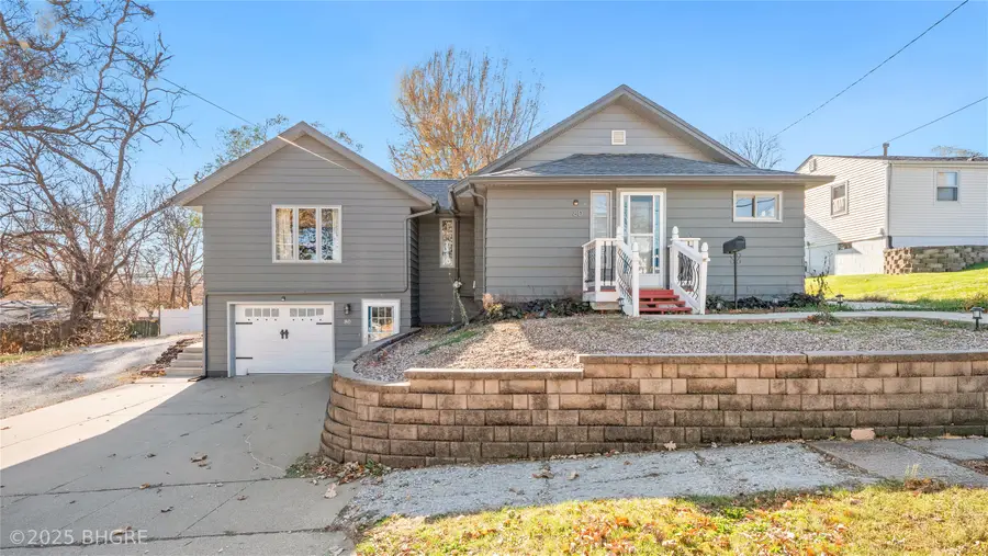 80 Lacona Avenue, Des Moines, IA 50315 - #2