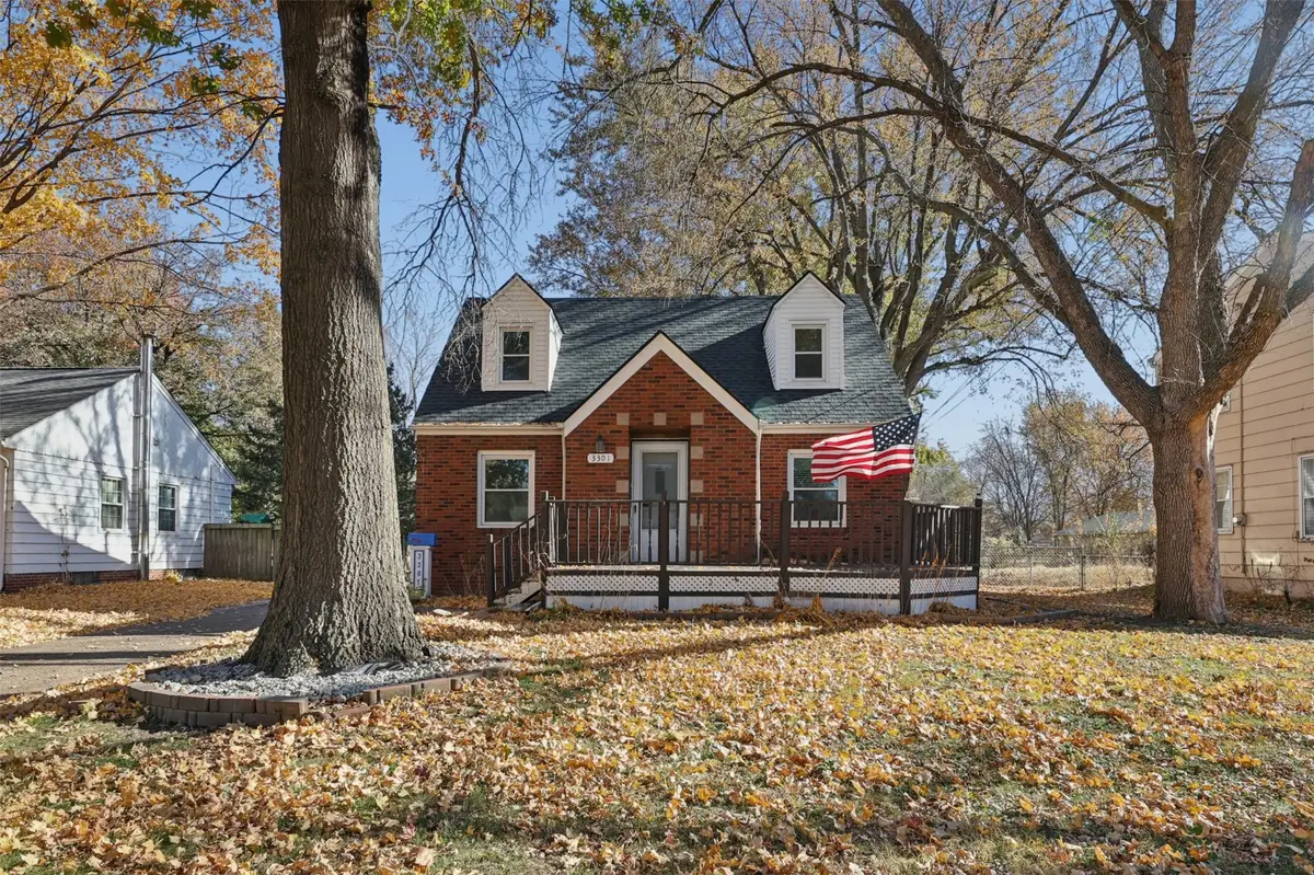 3301 52nd Street, Des Moines, IA 50310 - Image #1