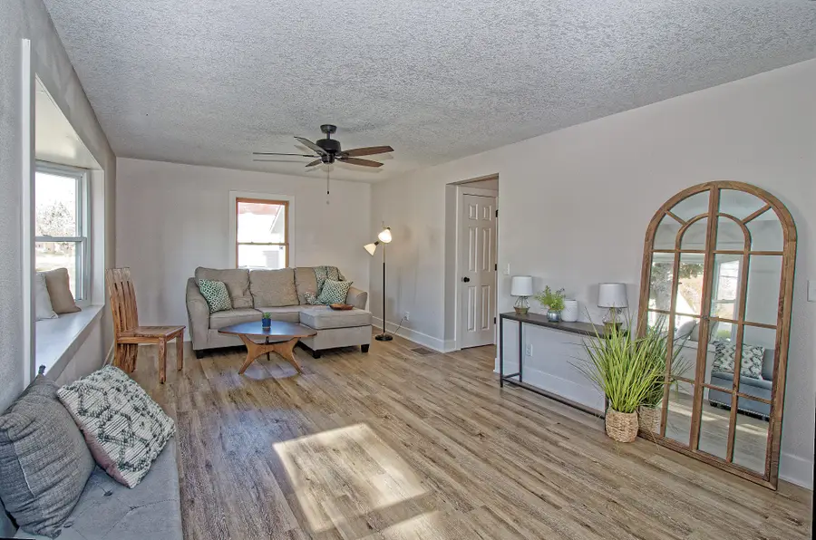 3919 69th Street, Urbandale, IA 50322 - Image #3