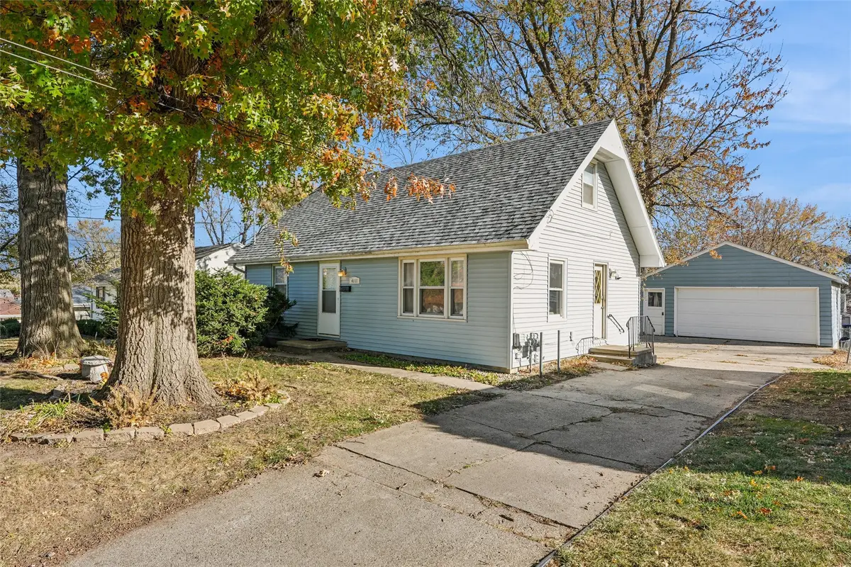 4111 52nd Street, Des Moines, IA 50310 - #1