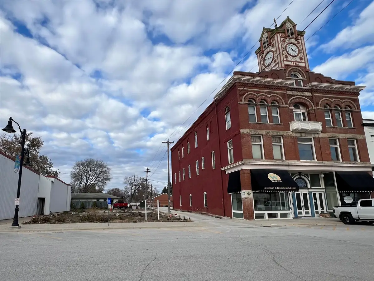 000 NW 2ns Street, Stuart, IA 50250 - Image #1