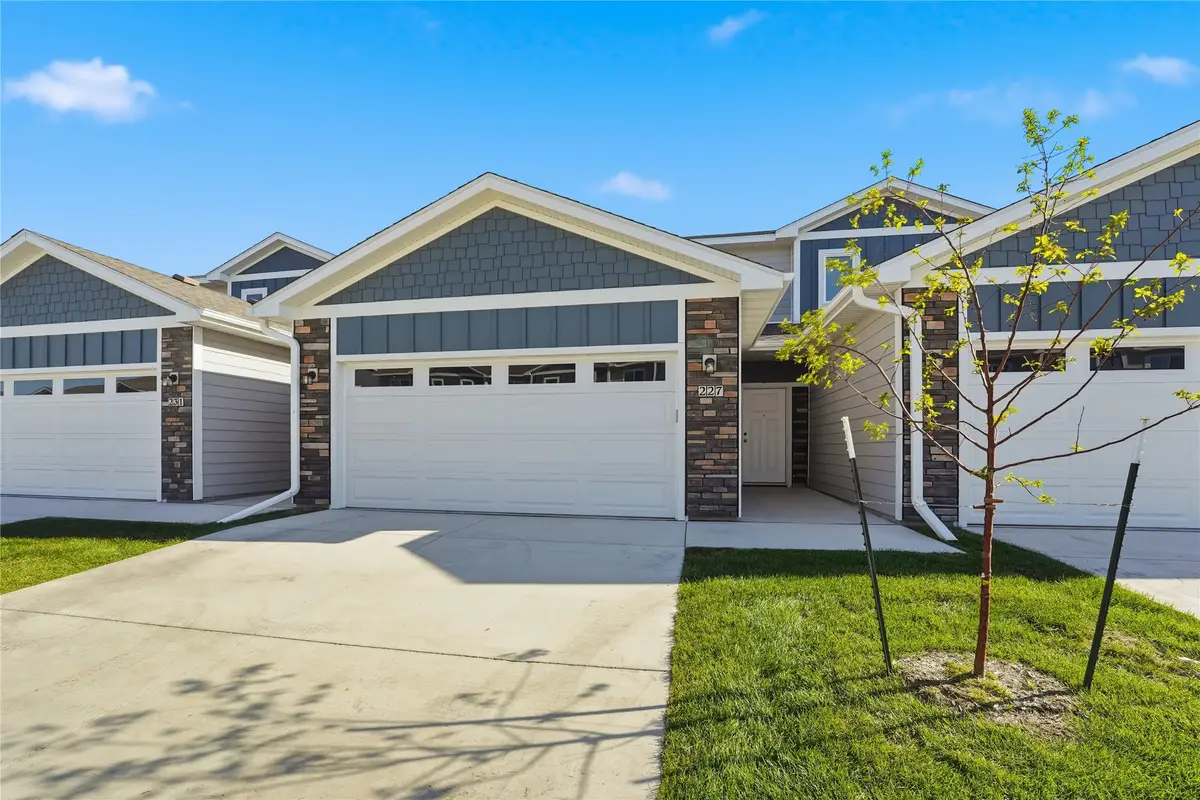 227 NW Waverly Drive, Waukee, IA 50263 - Image #1