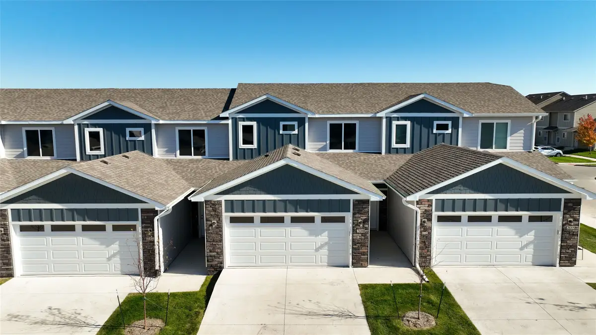 209 NW Waverly Drive, Waukee, IA 50263 - Image #1