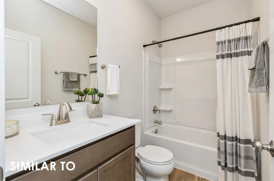 1208 Featherstone Avenue Ne, Bondurant, IA 50035 - Image #2