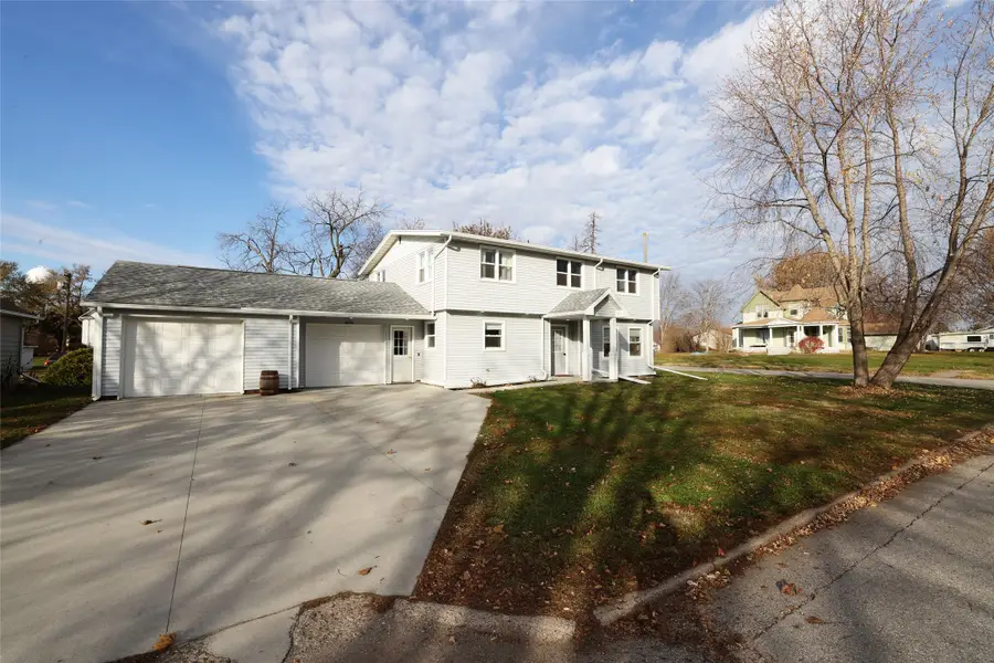 931 Moore Street, Stratford, IA 50249 - Image #2