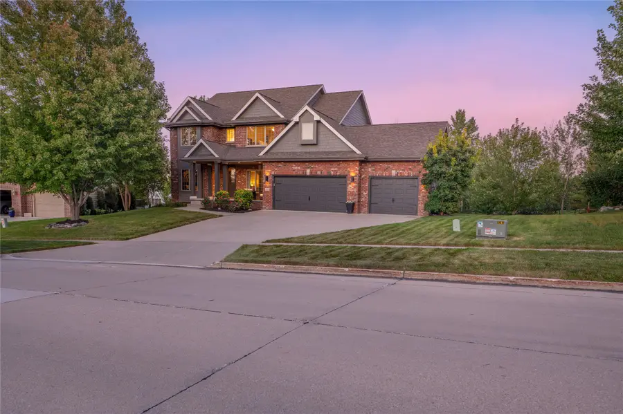 3105 152nd Street, Urbandale, IA 50323 - Image #2