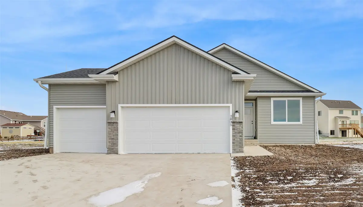 2835 6th Avenue Sw, Altoona, IA 50009 - Image #1