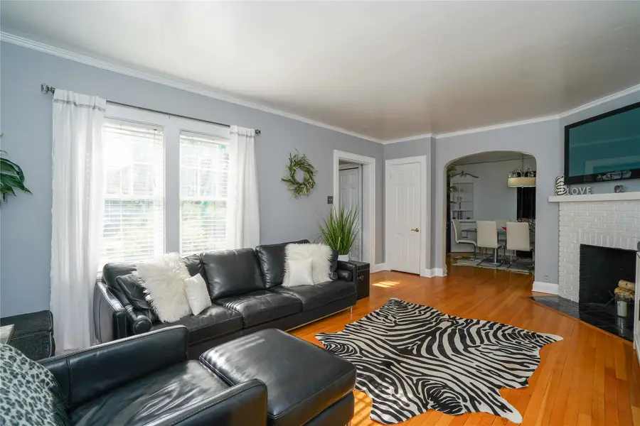 726 W 9th Street S, Newton, IA 50208 - Image #2