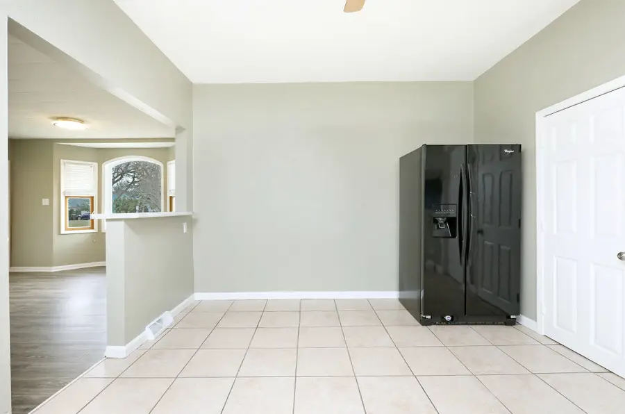 1924 Lucinda Street, Perry, IA 50220 - Image #3