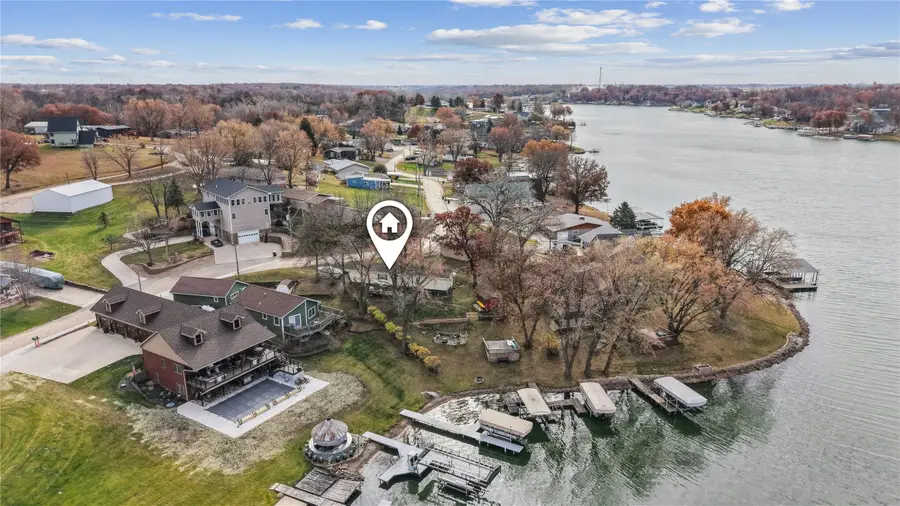 276 Center Point Drive, Montezuma, IA 50171 - Image #2