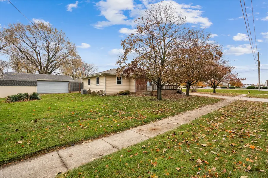 525 SW Westview Drive, Ankeny, IA 50023 - Image #2
