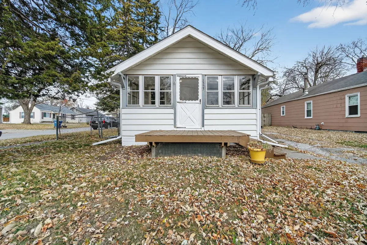 1325 Seneca Avenue, Des Moines, IA 50313 - Image #1