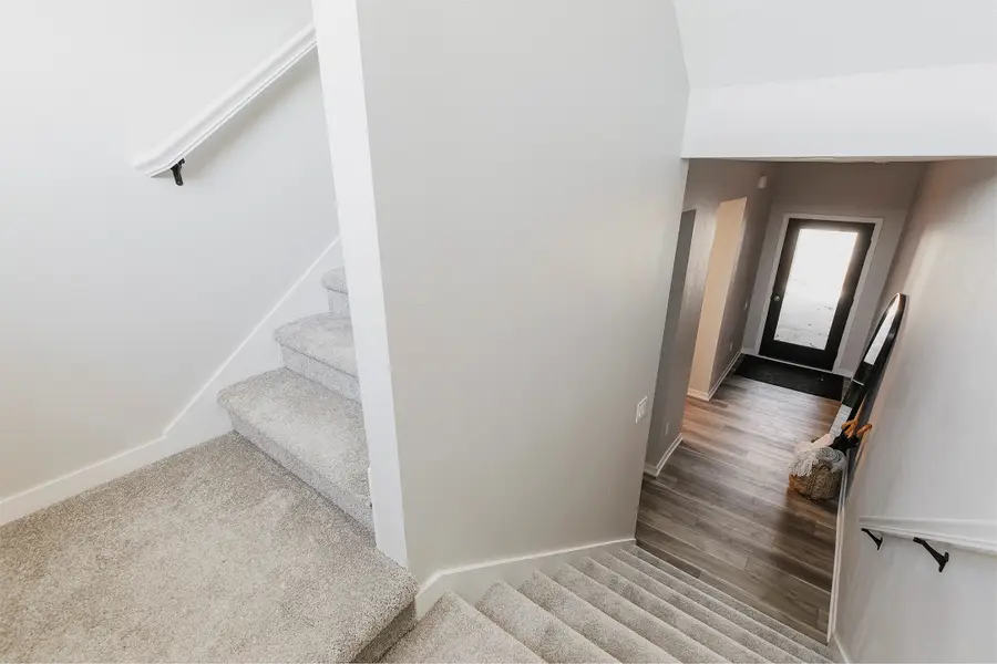 2728 Fleur Drive #18, Des Moines, IA 50321 - Image #2