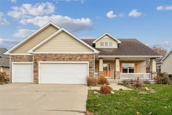 4870 Andrews Place, Pleasant Hill, IA 50327