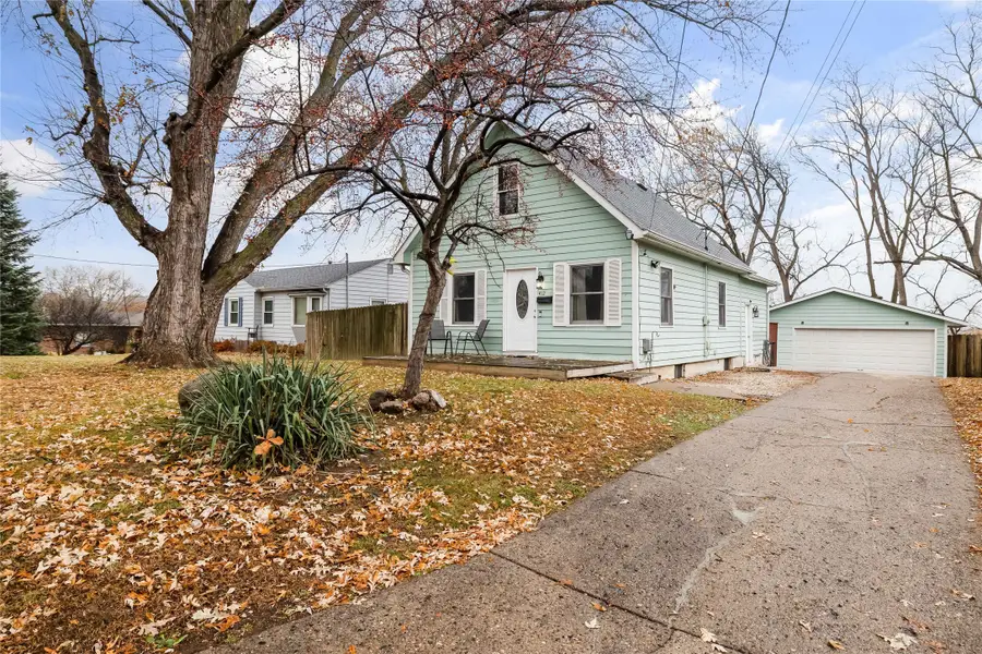 412 E Gray Street, Des Moines, IA 50315 - Image #2