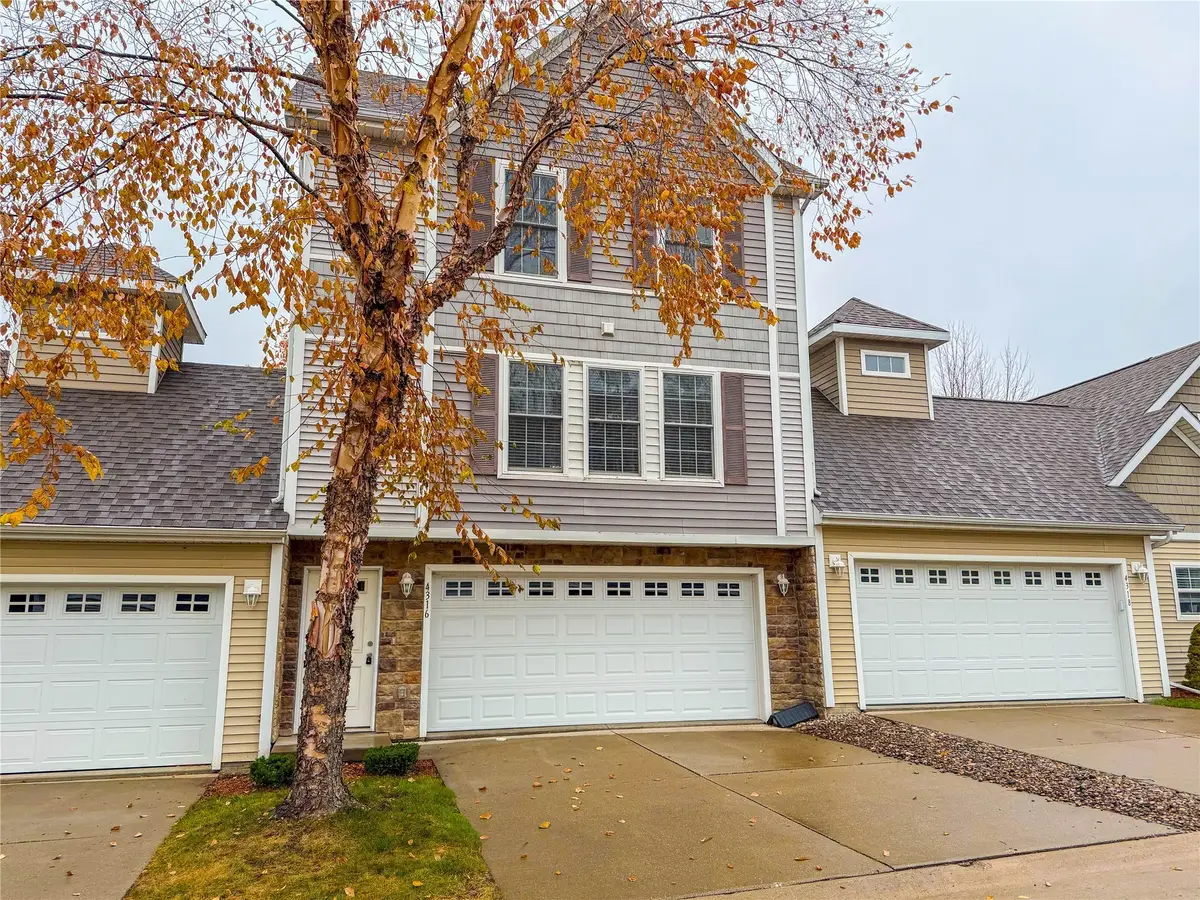 4316 153rd Street, Urbandale, IA 50323 - Image #1