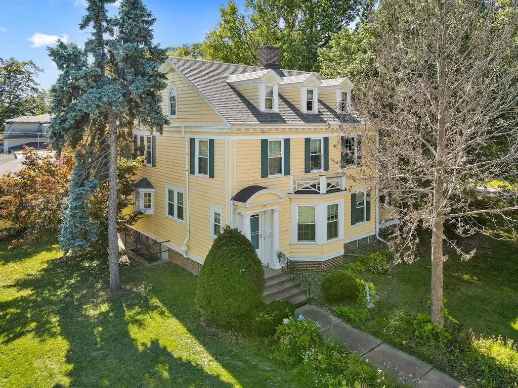 702 E Montgomery Street, Knoxville, IA 50138 - Image #1