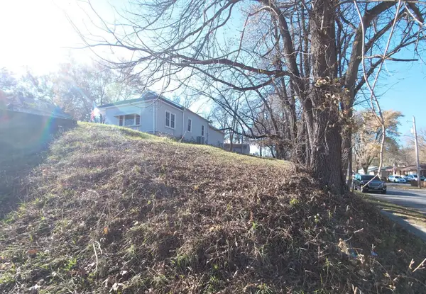 00 Kirkwood Avenue, Des Moines, IA 50315