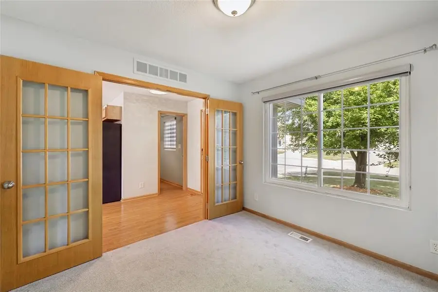 9734 Red Sunset Court, West Des Moines, IA 50266 - Image #2