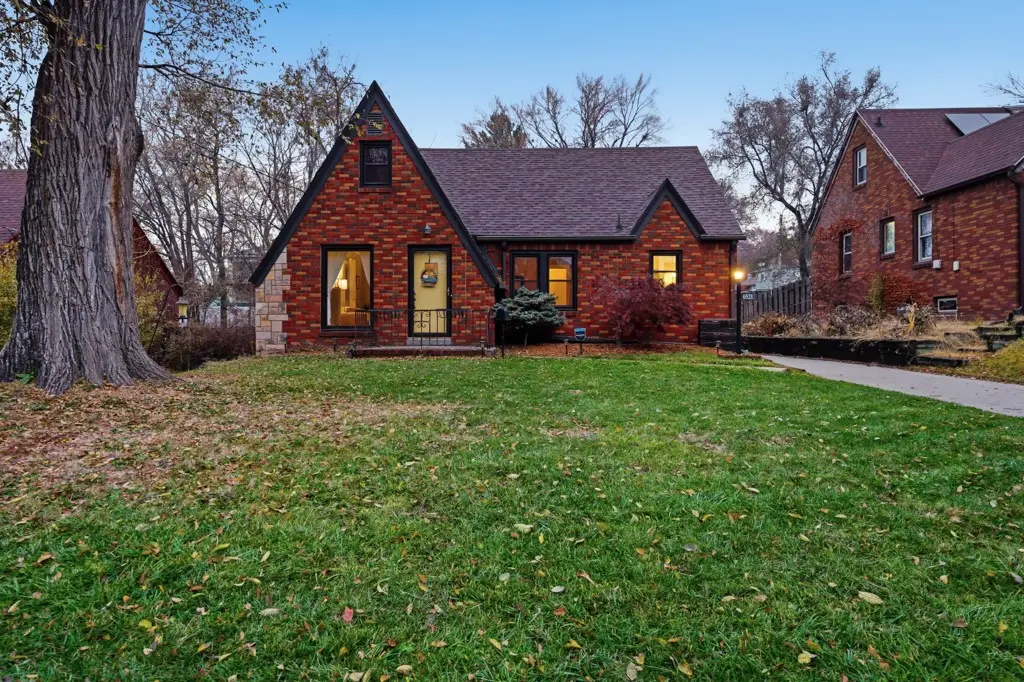 6521 Elmcrest Drive, Windsor Heights, IA 50324 - #1