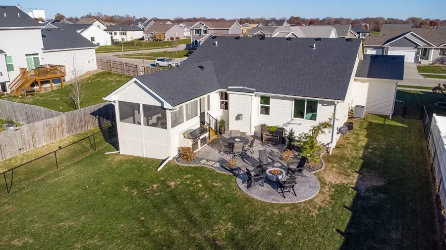 930 9th Street, Waukee, IA 50263 - Image #3