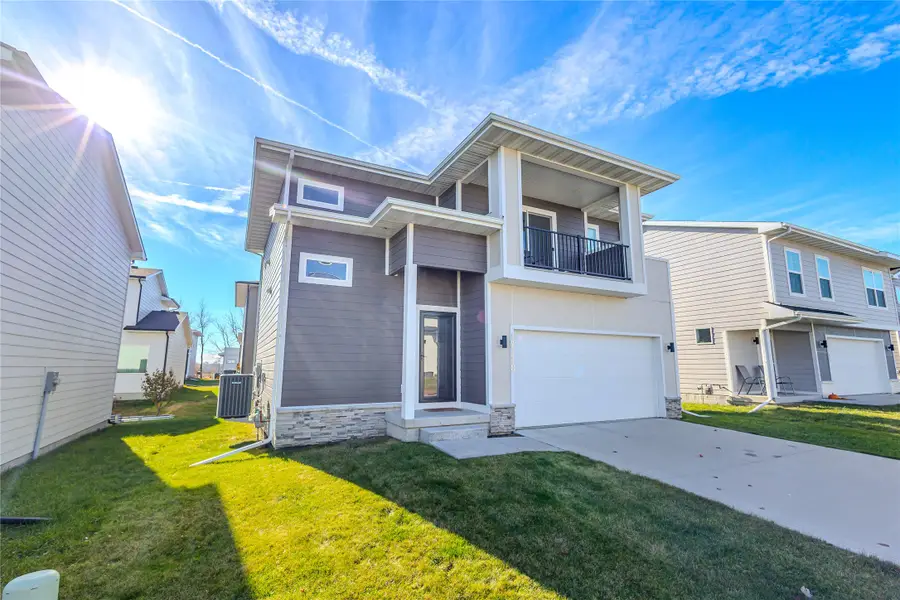 17118 Blue Sage Lane, Urbandale, IA 50323 - Image #3