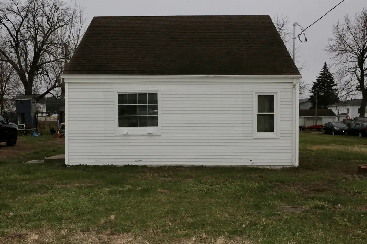 425 NE Broadway Avenue, Des Moines, IA 50313 - Image #1