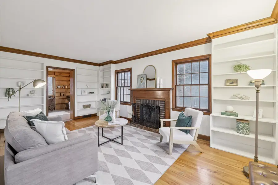 317 SW 42nd Street, Des Moines, IA 50312 - Image #2