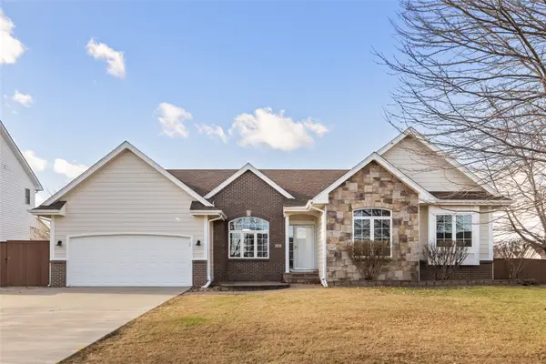 330 NW Watercrest Drive, Ankeny, IA 50023