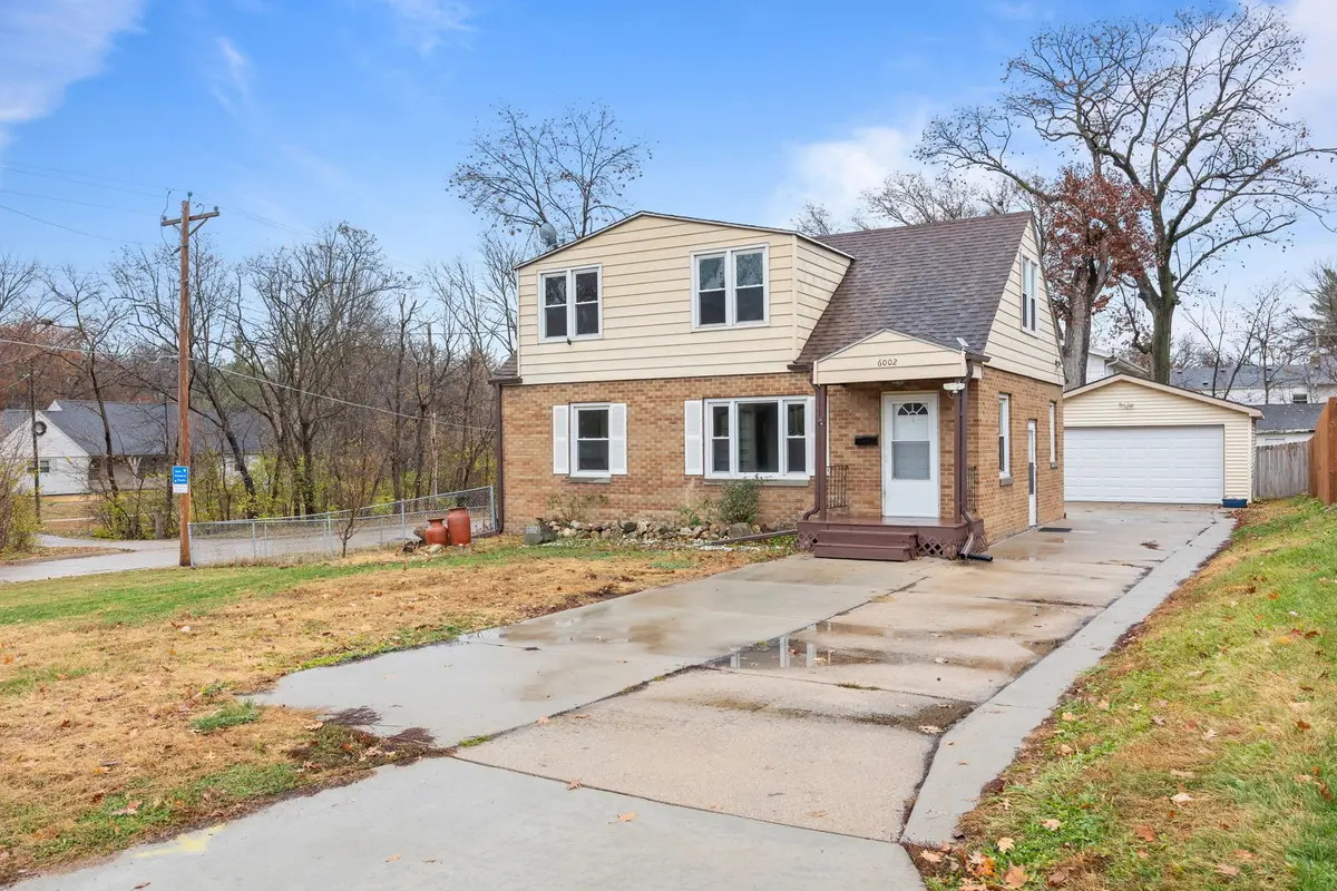 6002 Rollins Avenue, Des Moines, IA 50312 - Image #1
