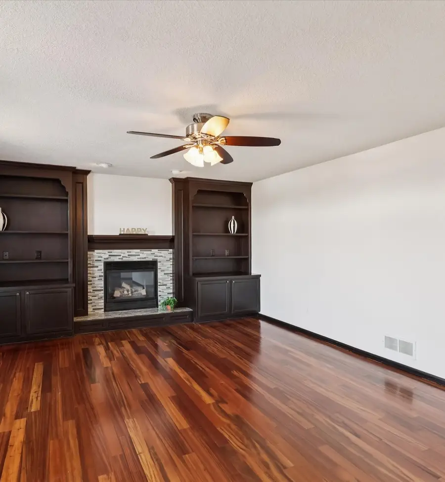 6705 Three Lakes Parkway, Des Moines, IA 50320 - Image #3