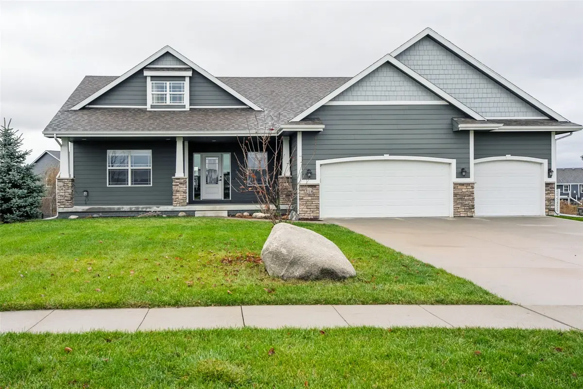 218 34th Street Se, Altoona, IA 50009 - Image #1